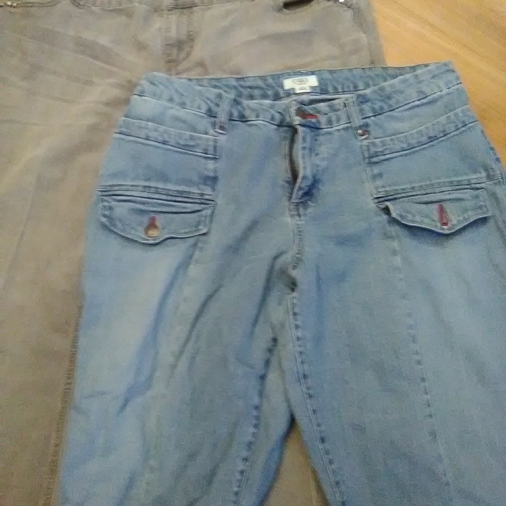 (2) Pair Jeans